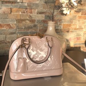 Louis Vuitton Alma BB Dune RARE COLOR!